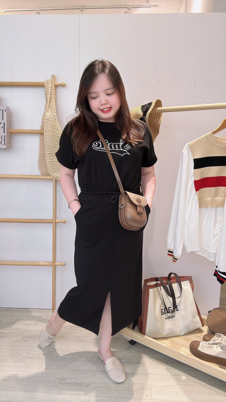 Smile太空棉前开叉收腰套裙