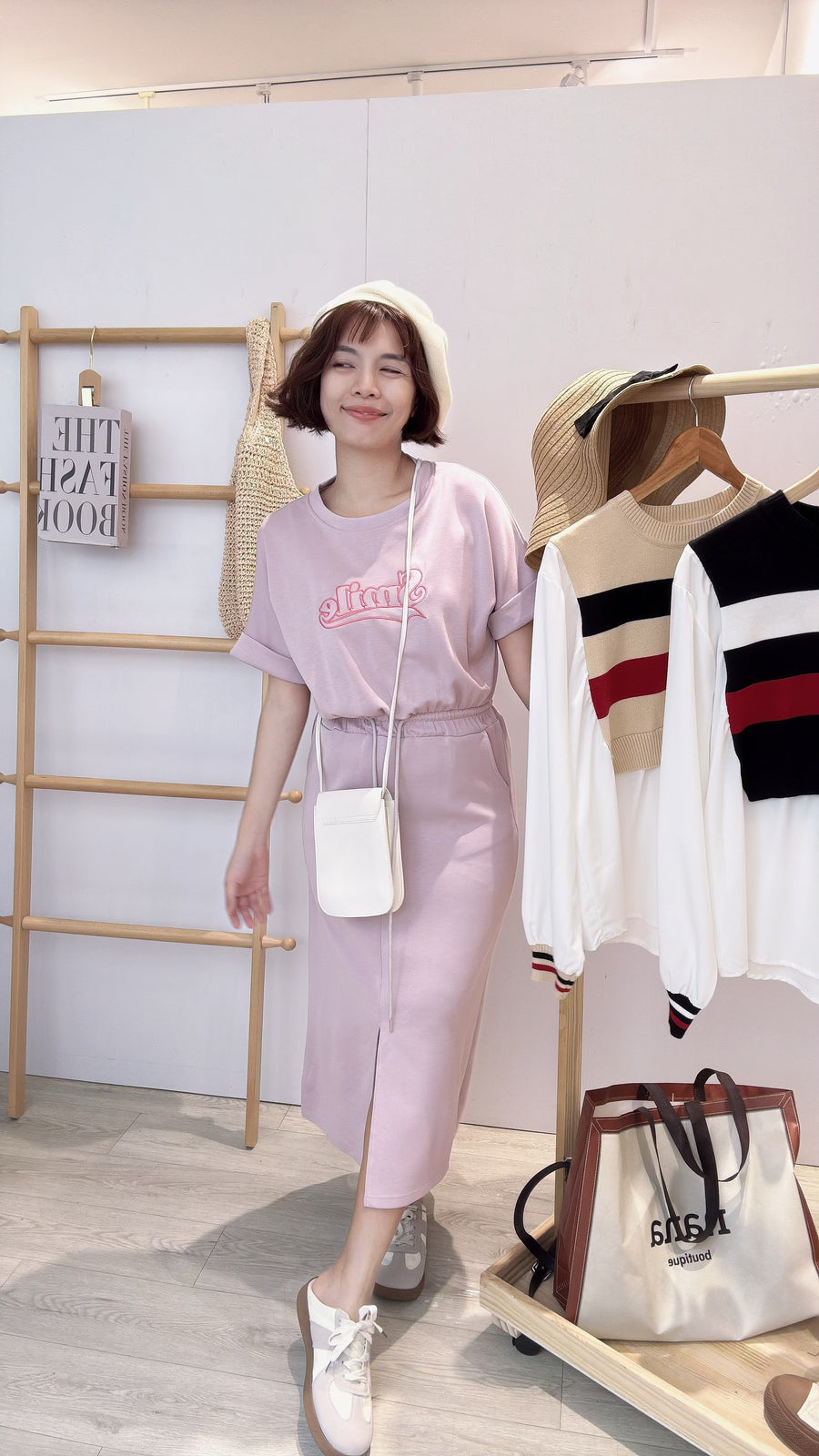 Smile太空棉前开叉收腰套裙