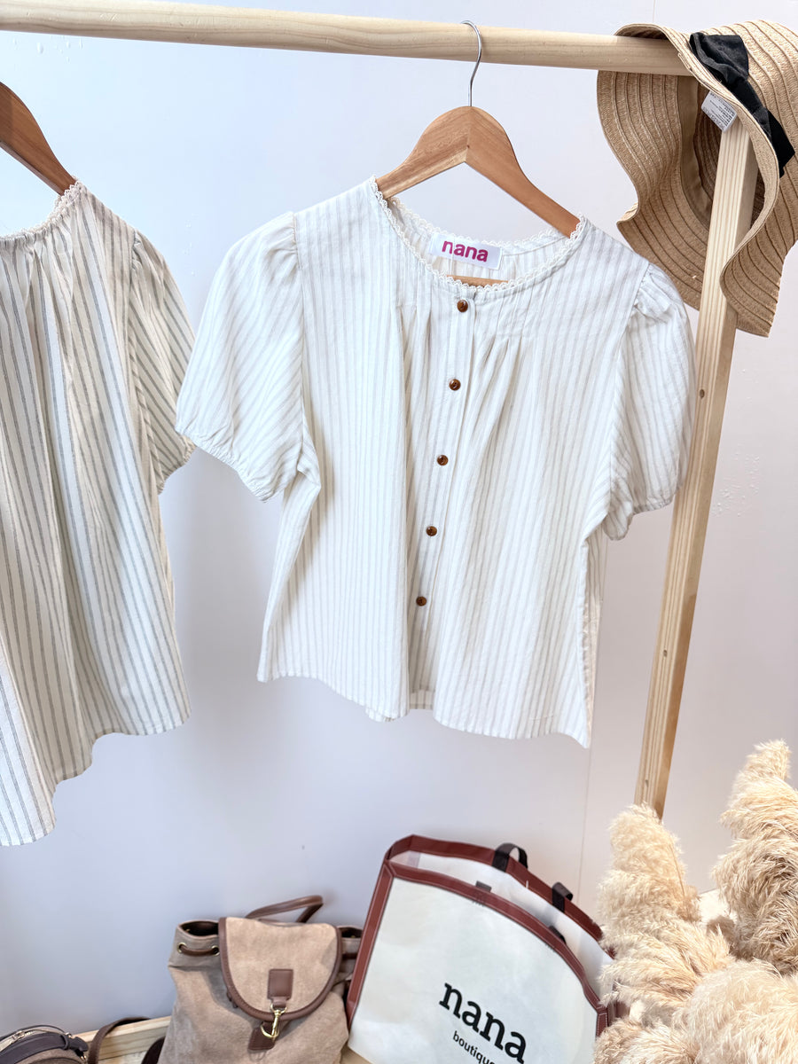 直线条泡泡袖上衣