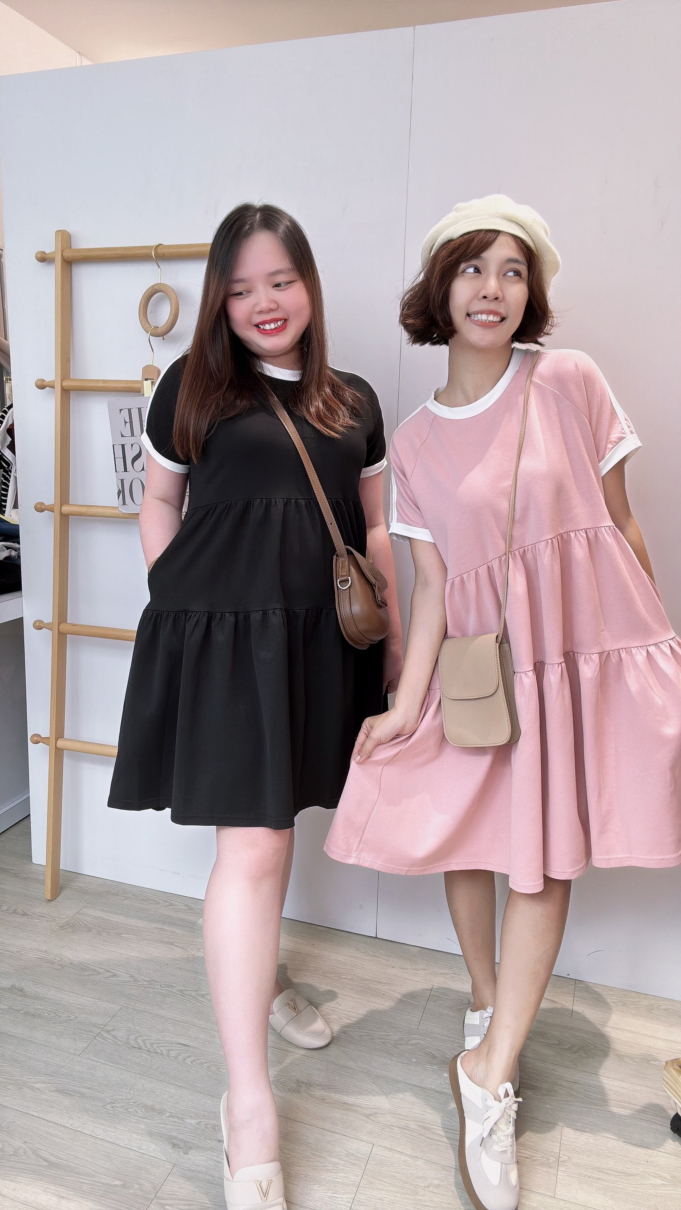 撞色娃娃短连身裙