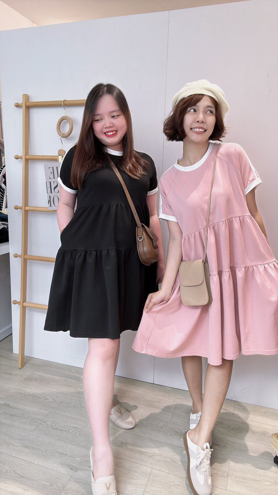 撞色娃娃短连身裙