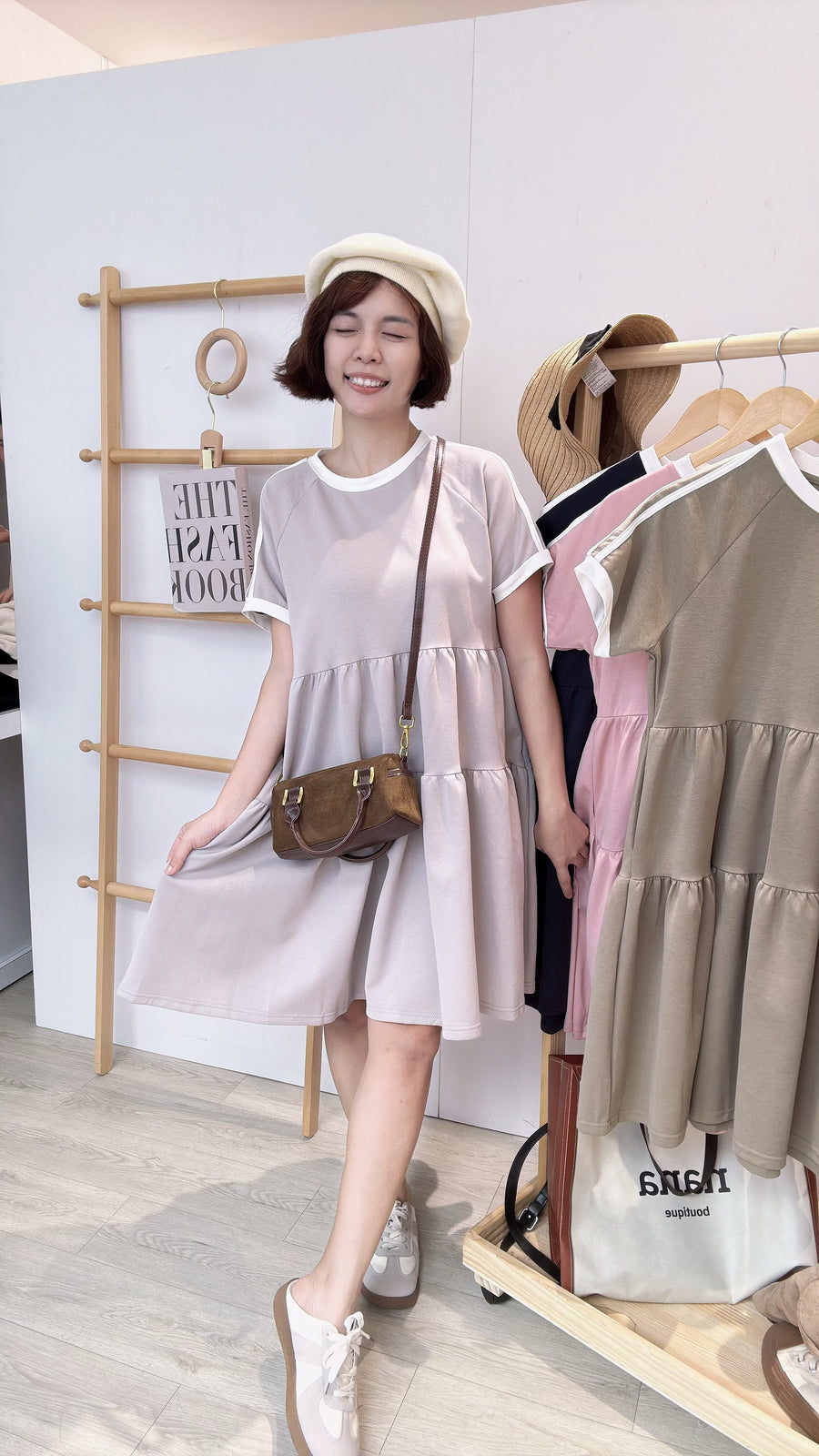 撞色娃娃短连身裙