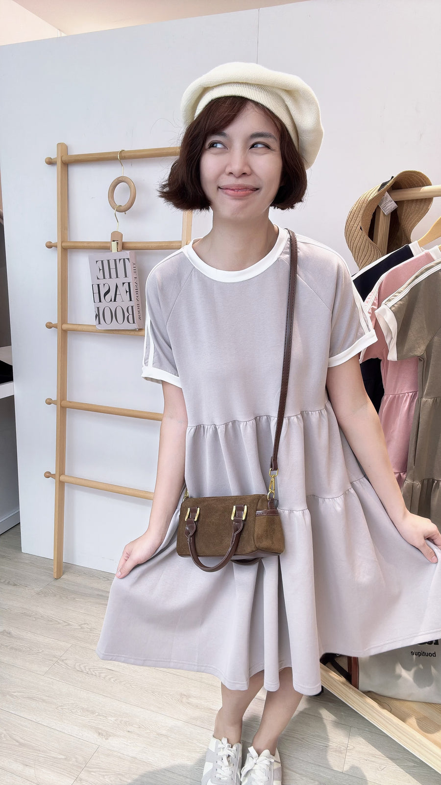 撞色娃娃短连身裙