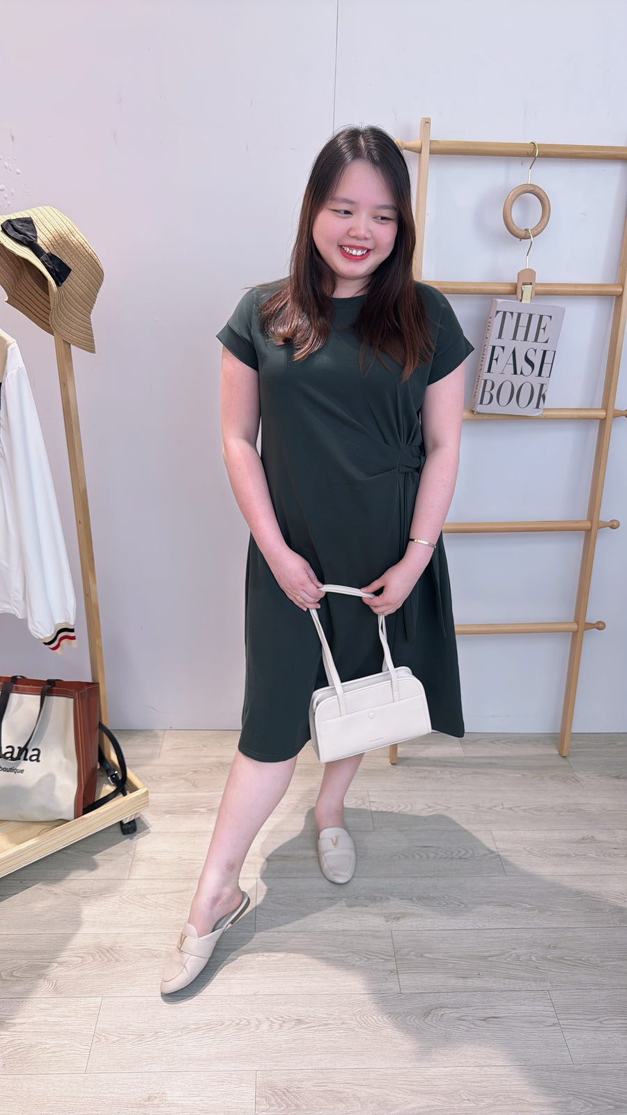 皱褶绑带棉质长连身裙