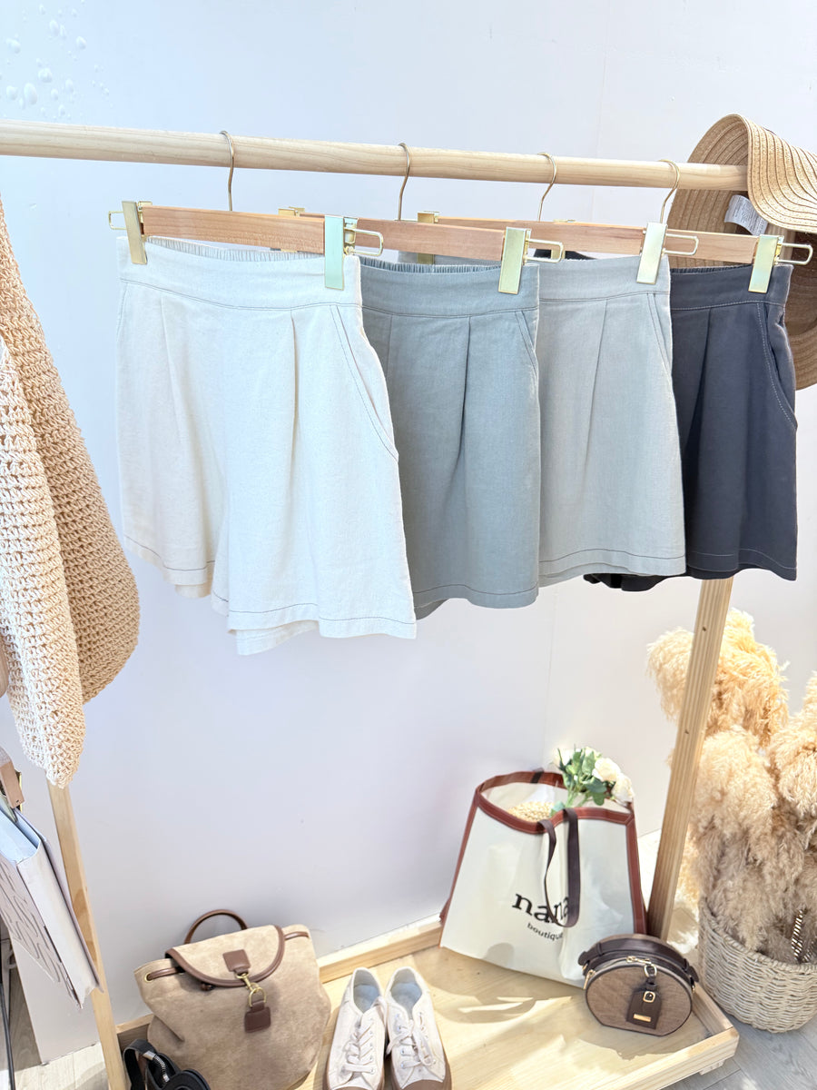 牛仔后松紧腰短裤