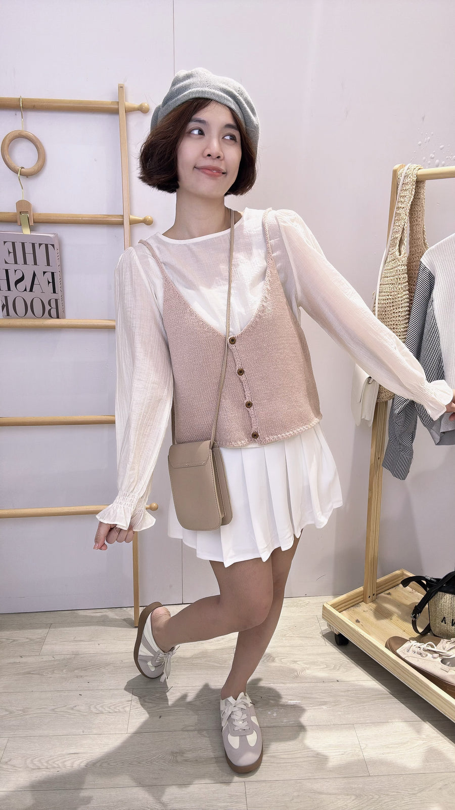 薄麻吊带针织甜美上衣