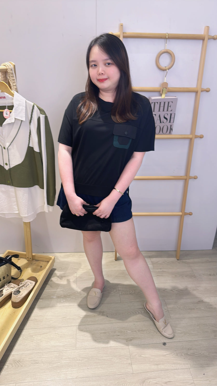 滑面柔软口袋上衣