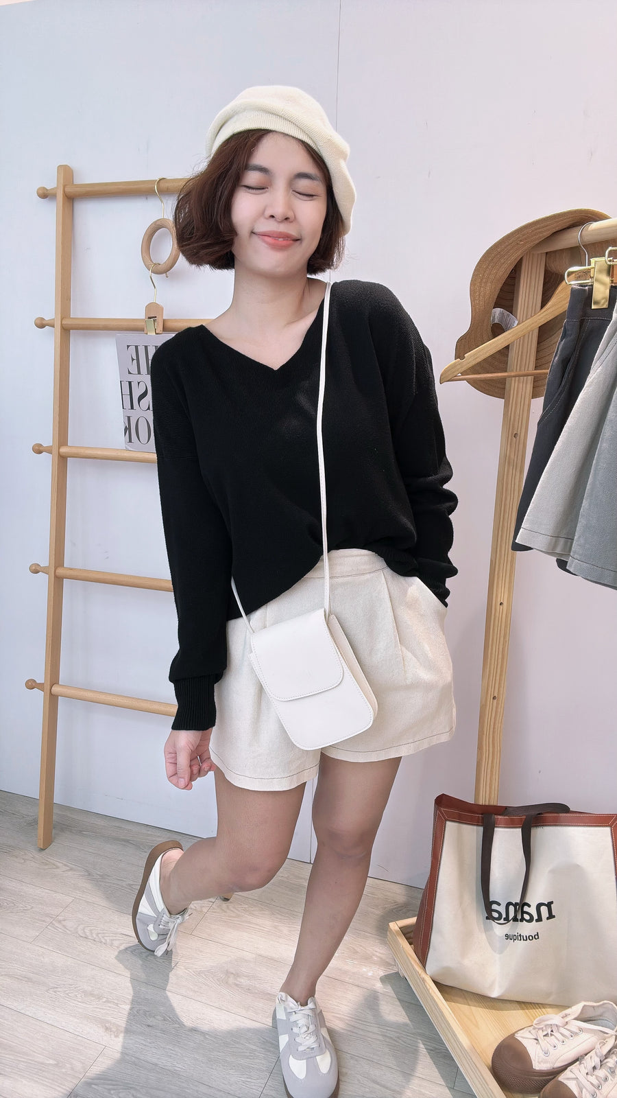 牛仔后松紧腰短裤