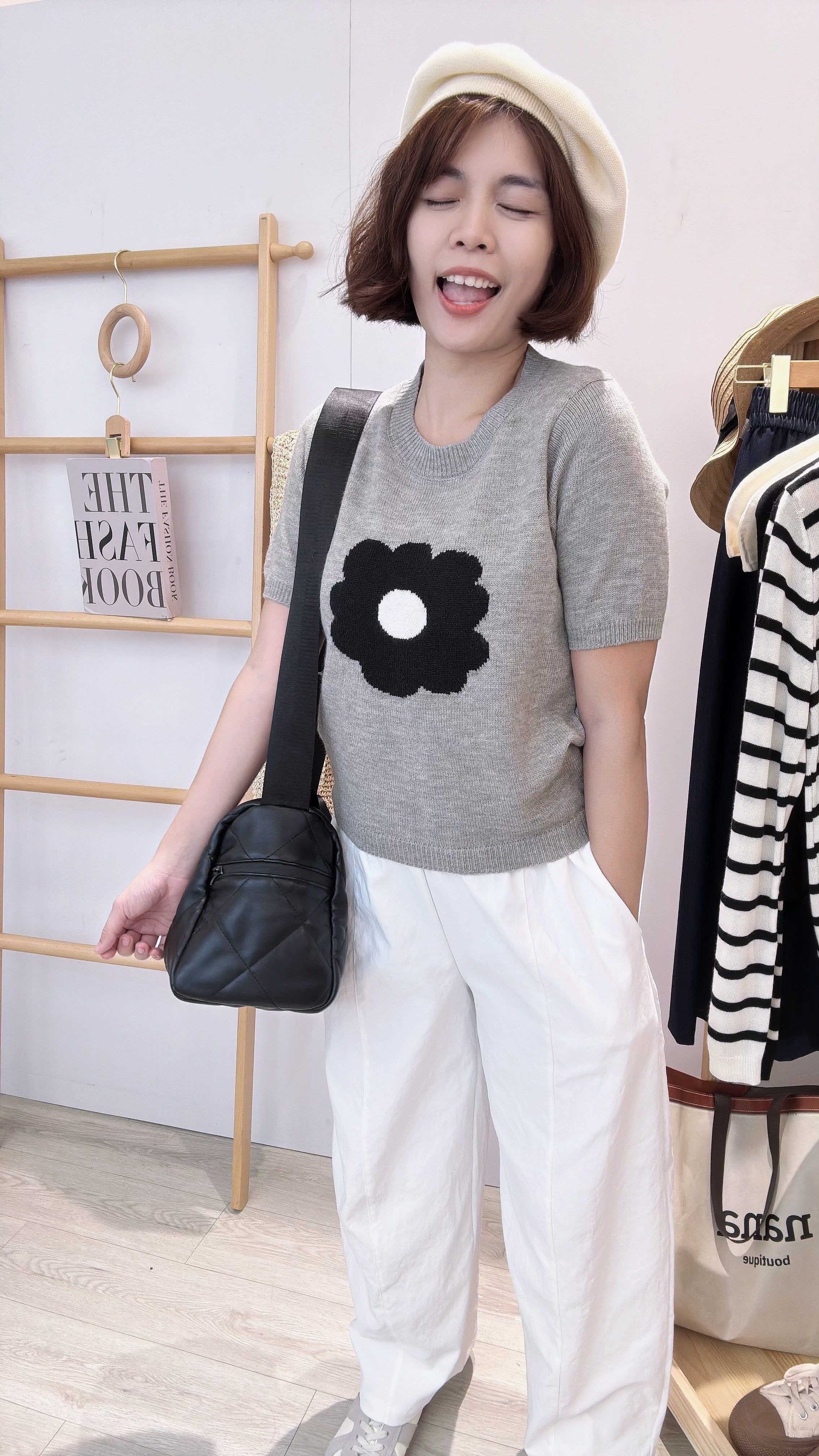 花朵图案针织短上衣