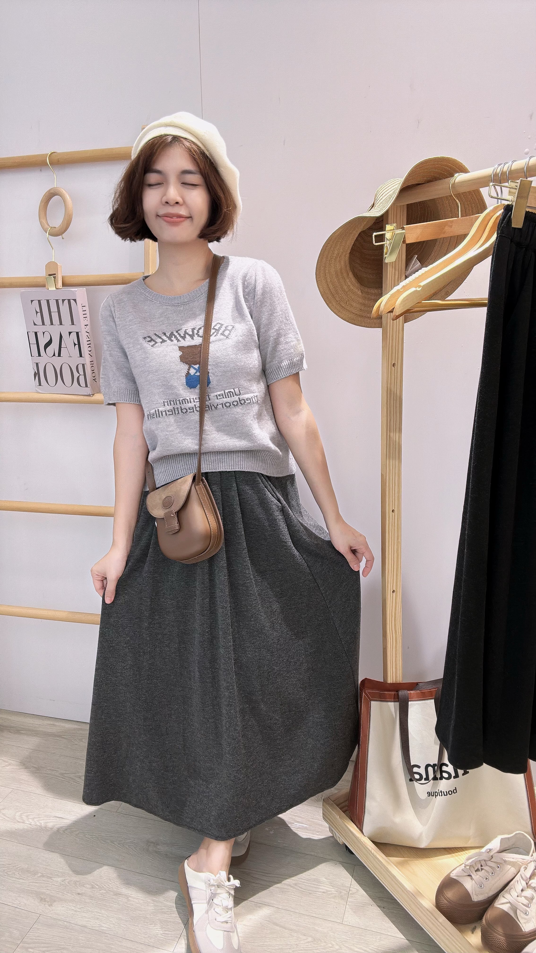 松紧腰棉质遮肚长裙