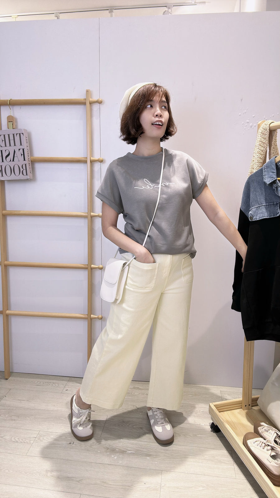 水洗牛仔阔脚长裤