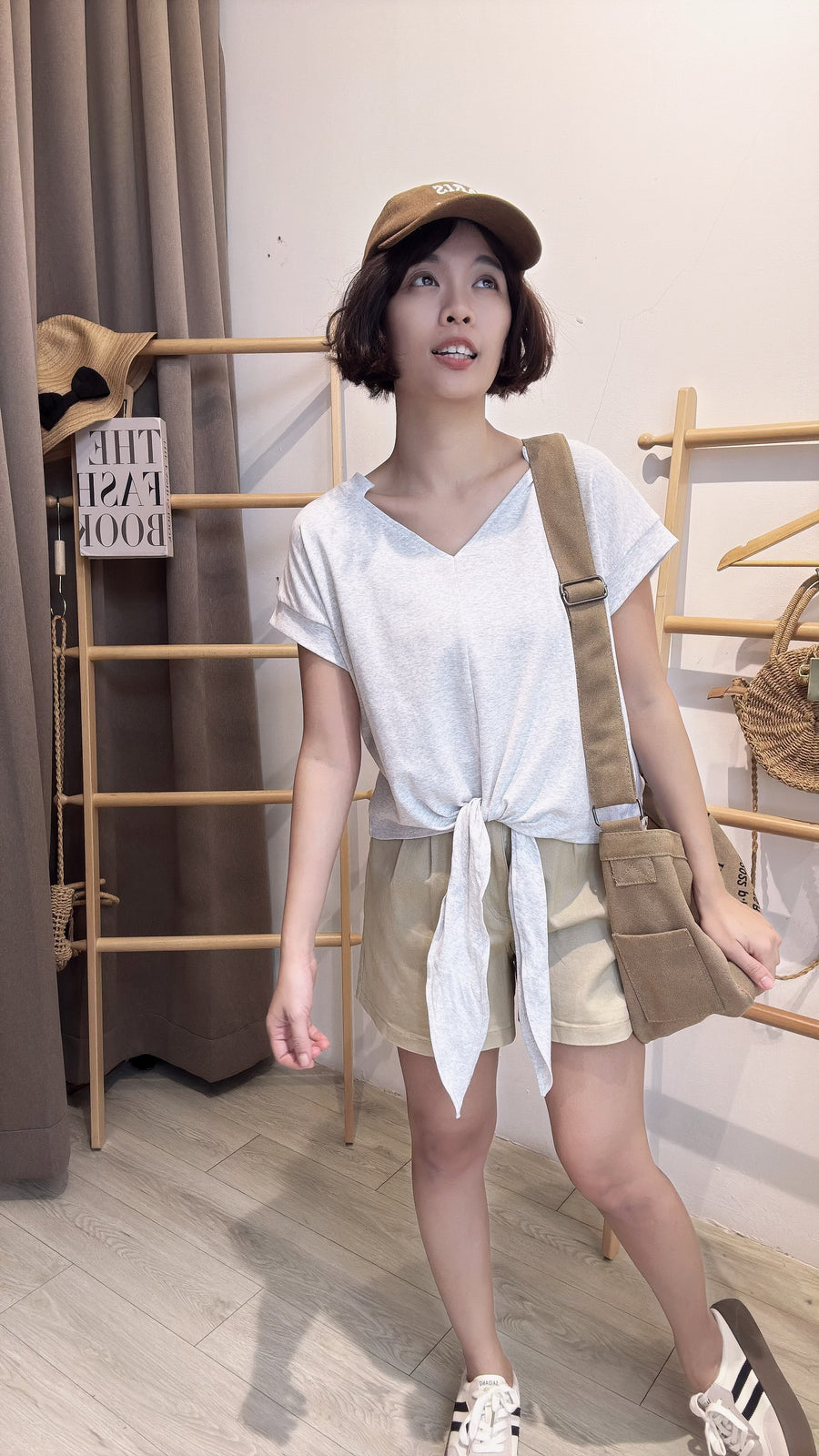 V领Cotton绑带上衣