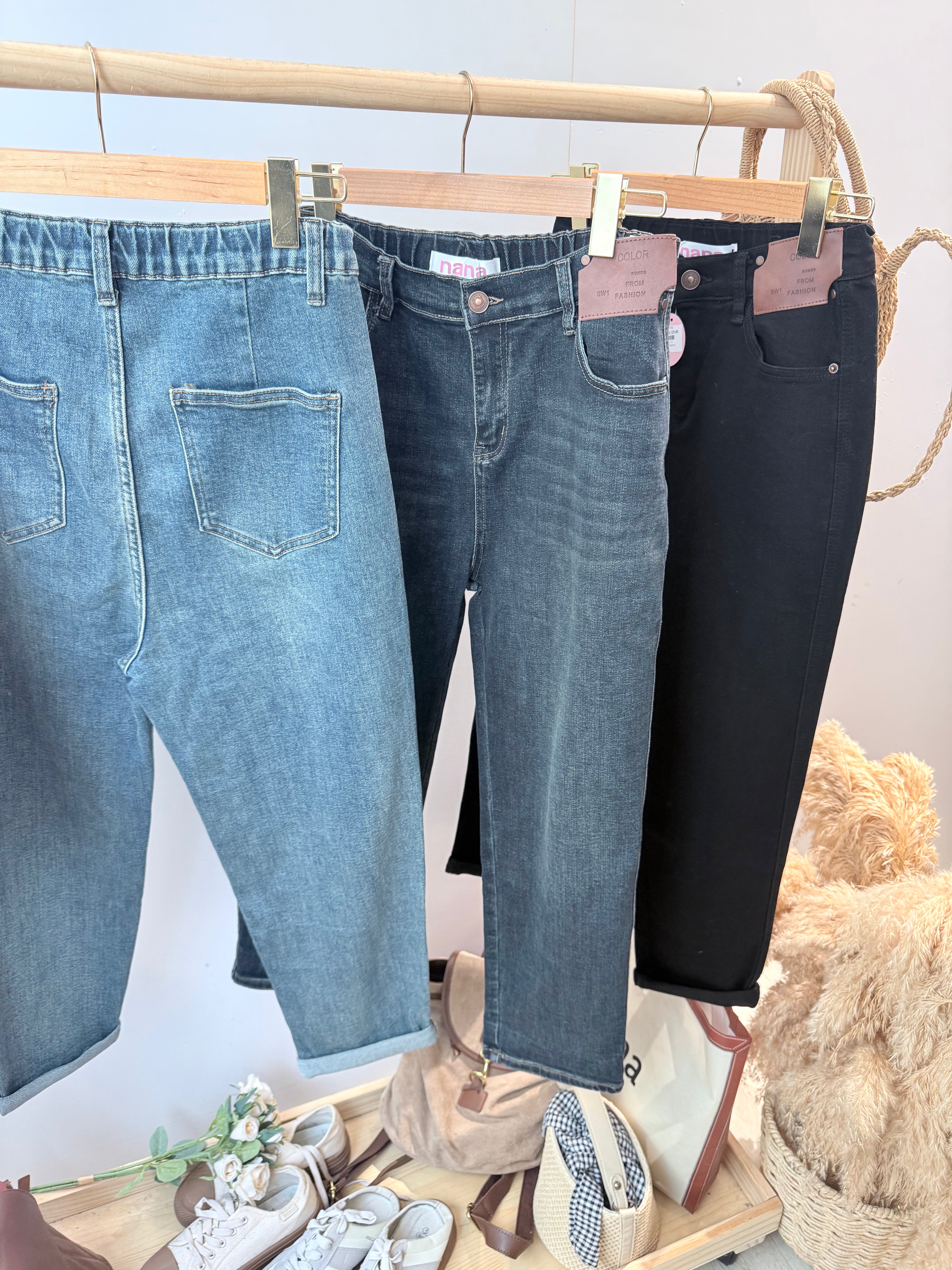 百搭后松紧腰牛仔长裤