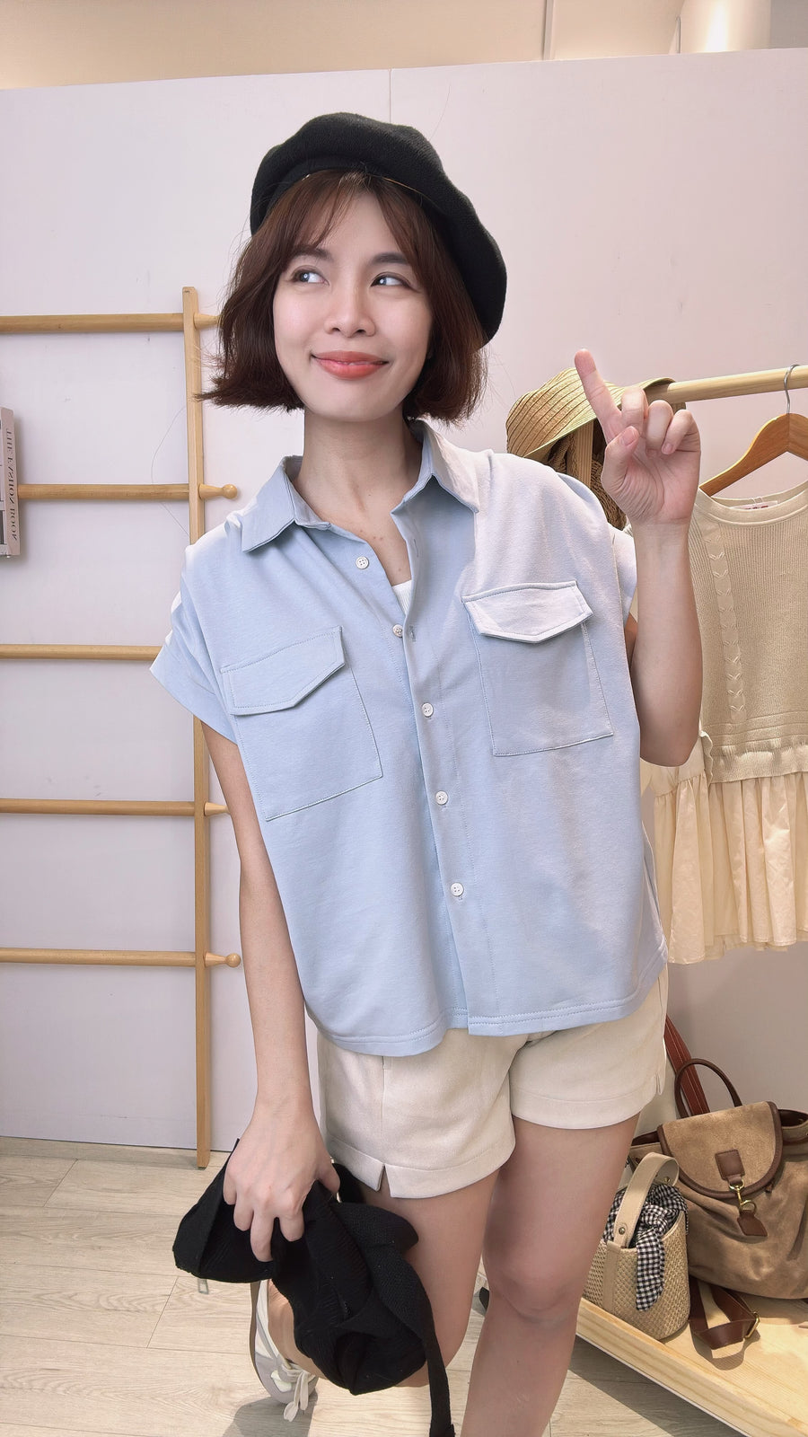 简约棉质短衬衫