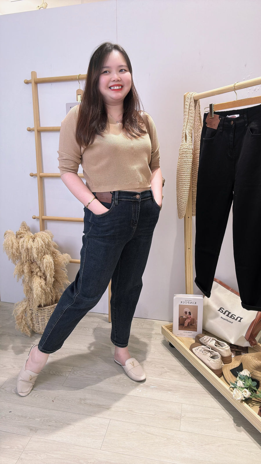 百搭后松紧腰牛仔长裤