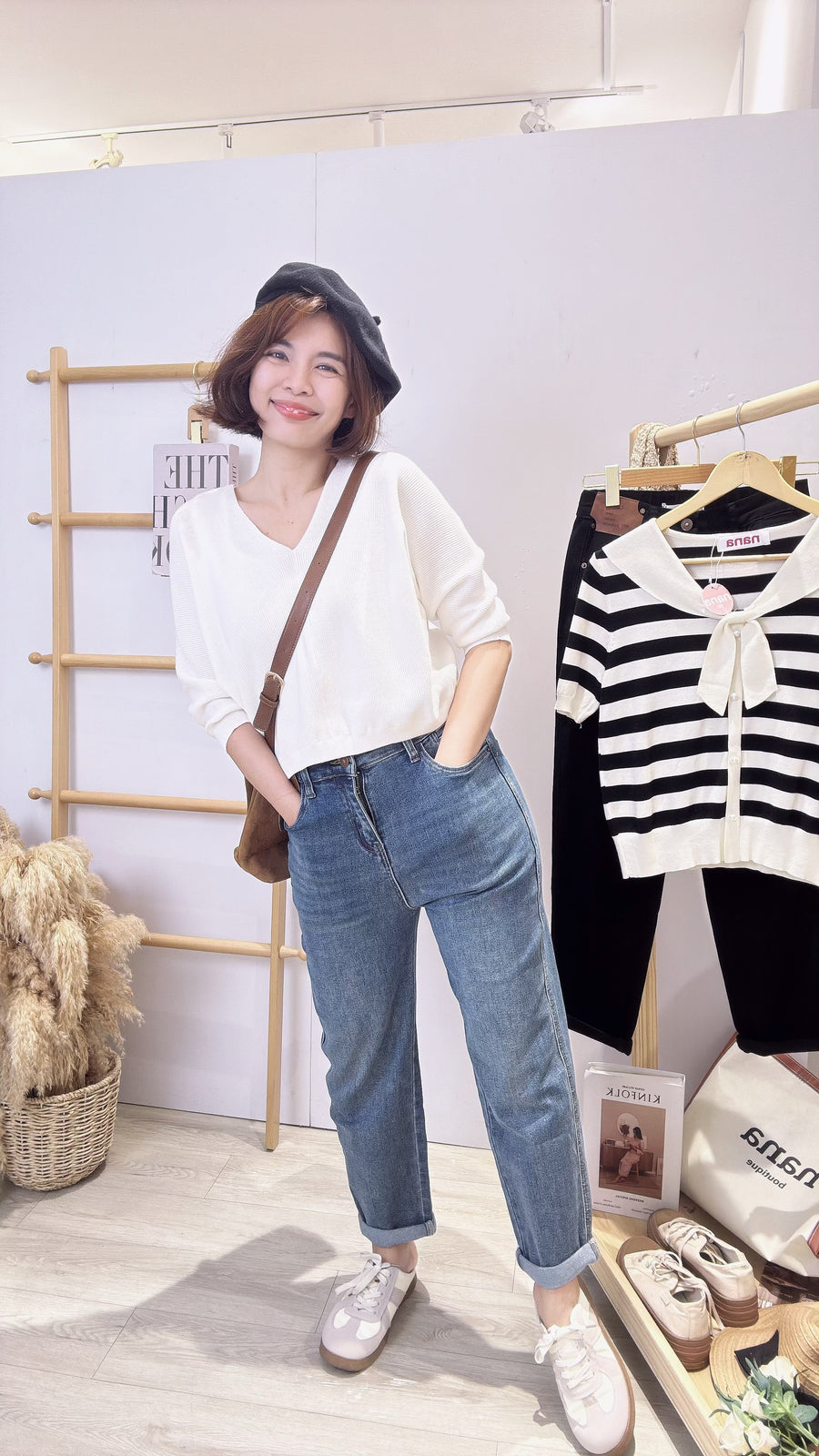 百搭后松紧腰牛仔长裤