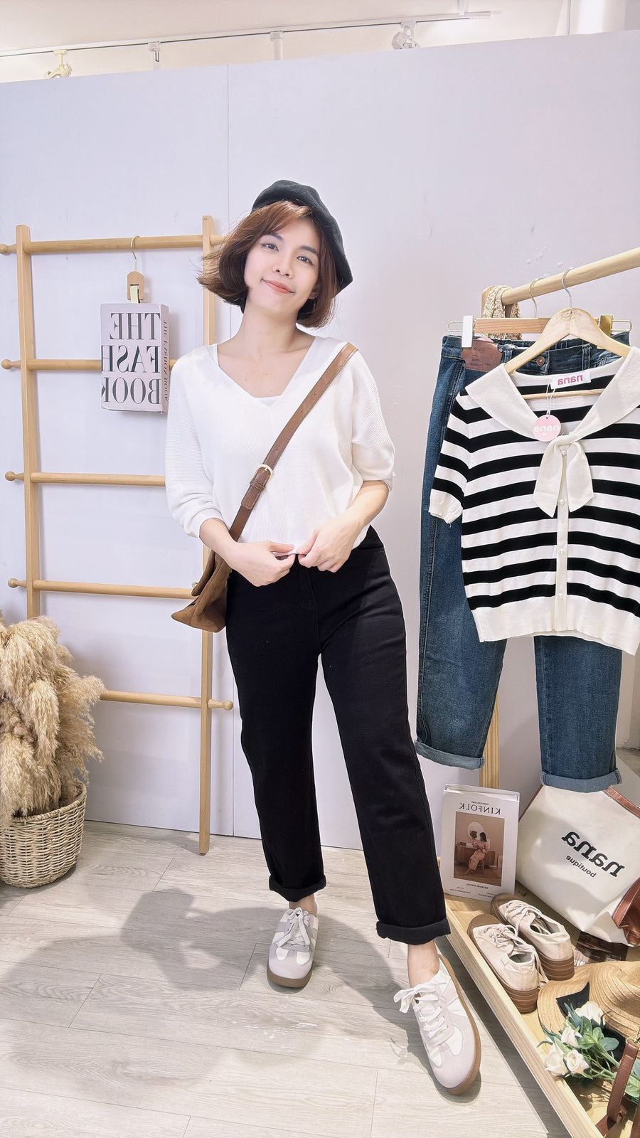 百搭后松紧腰牛仔长裤