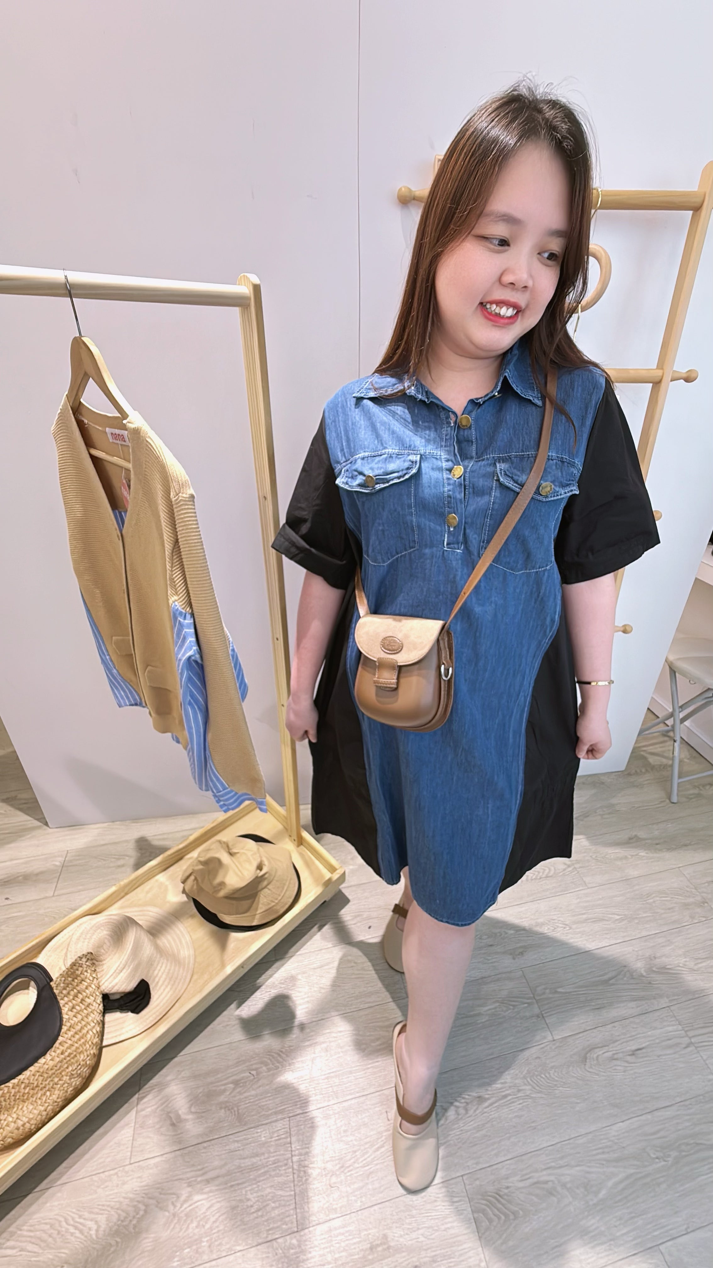 薄牛仔并polyester 连身裙