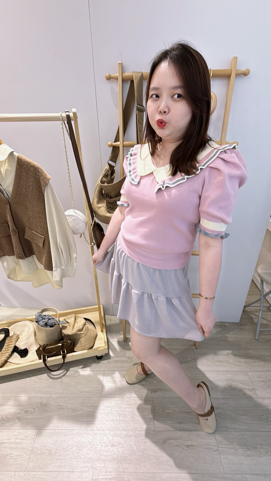 娃娃领针织收腰上衣