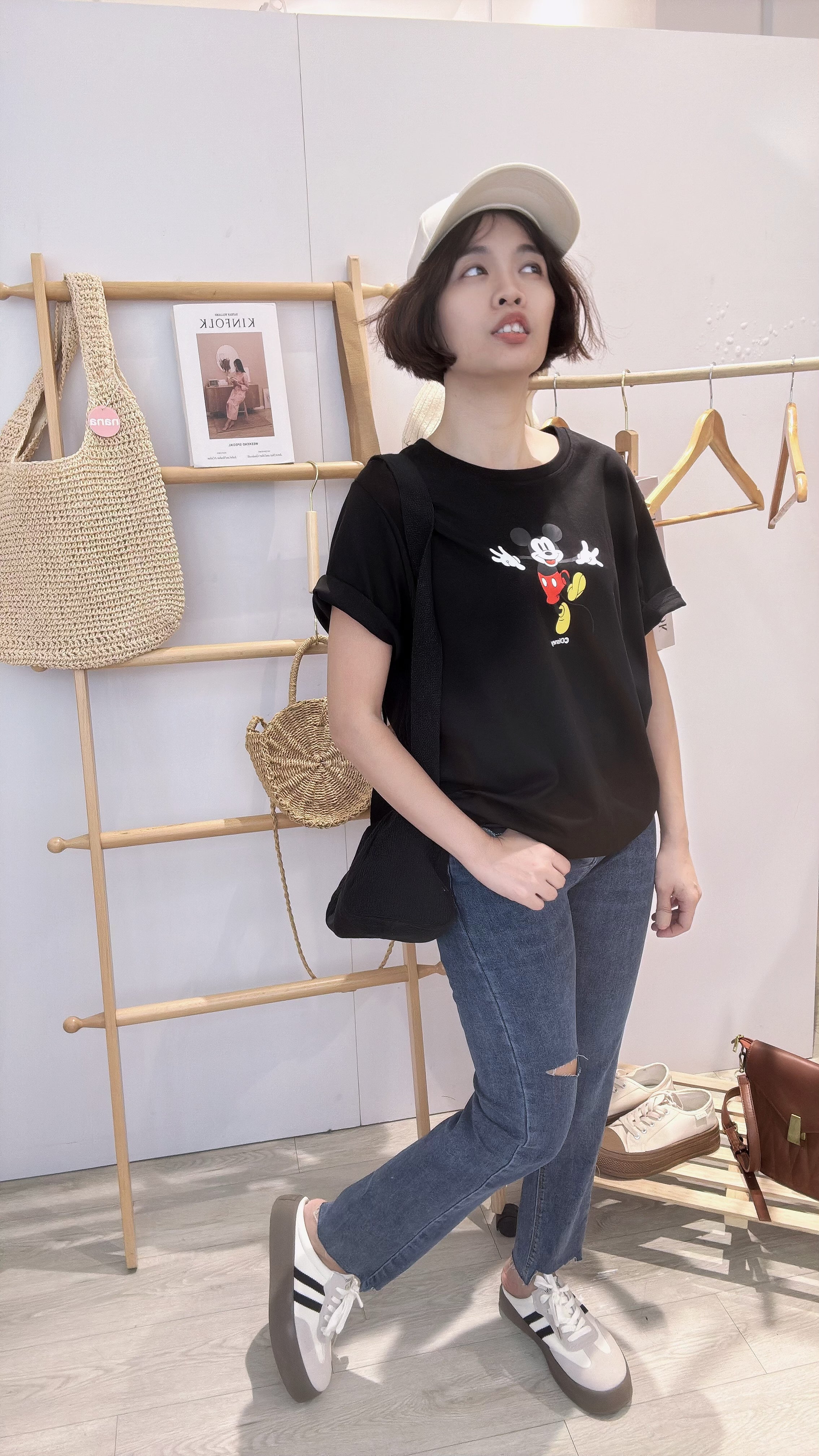 微破牛仔长裤