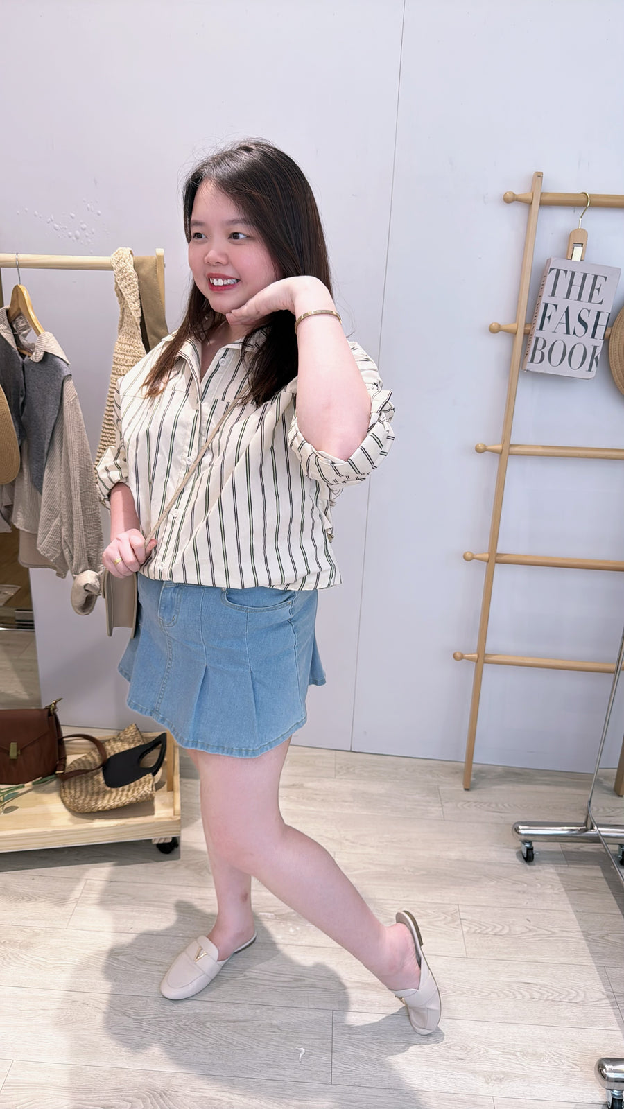 直线条宽松衬衫
