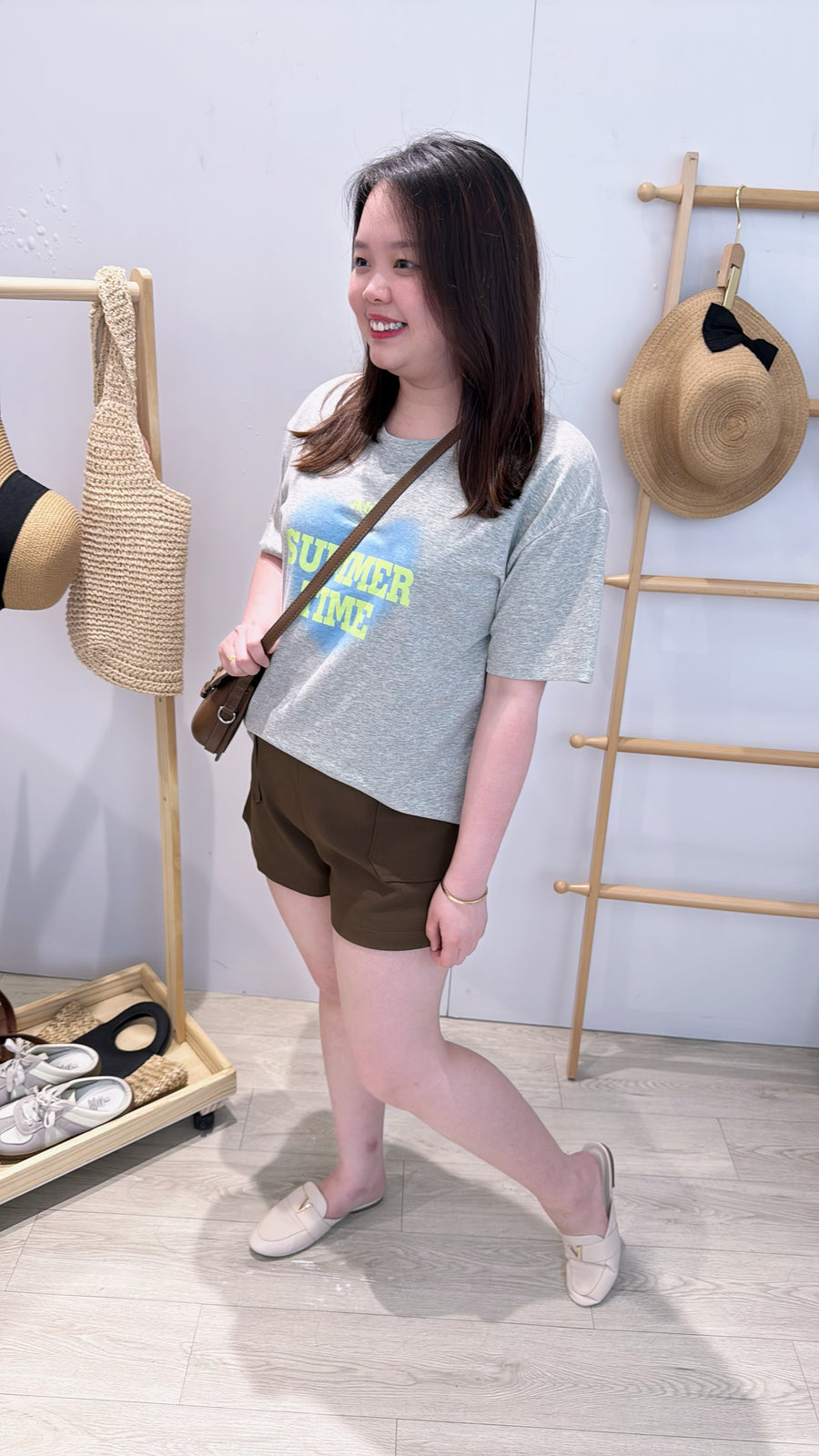 字母图案半长T-shirt
