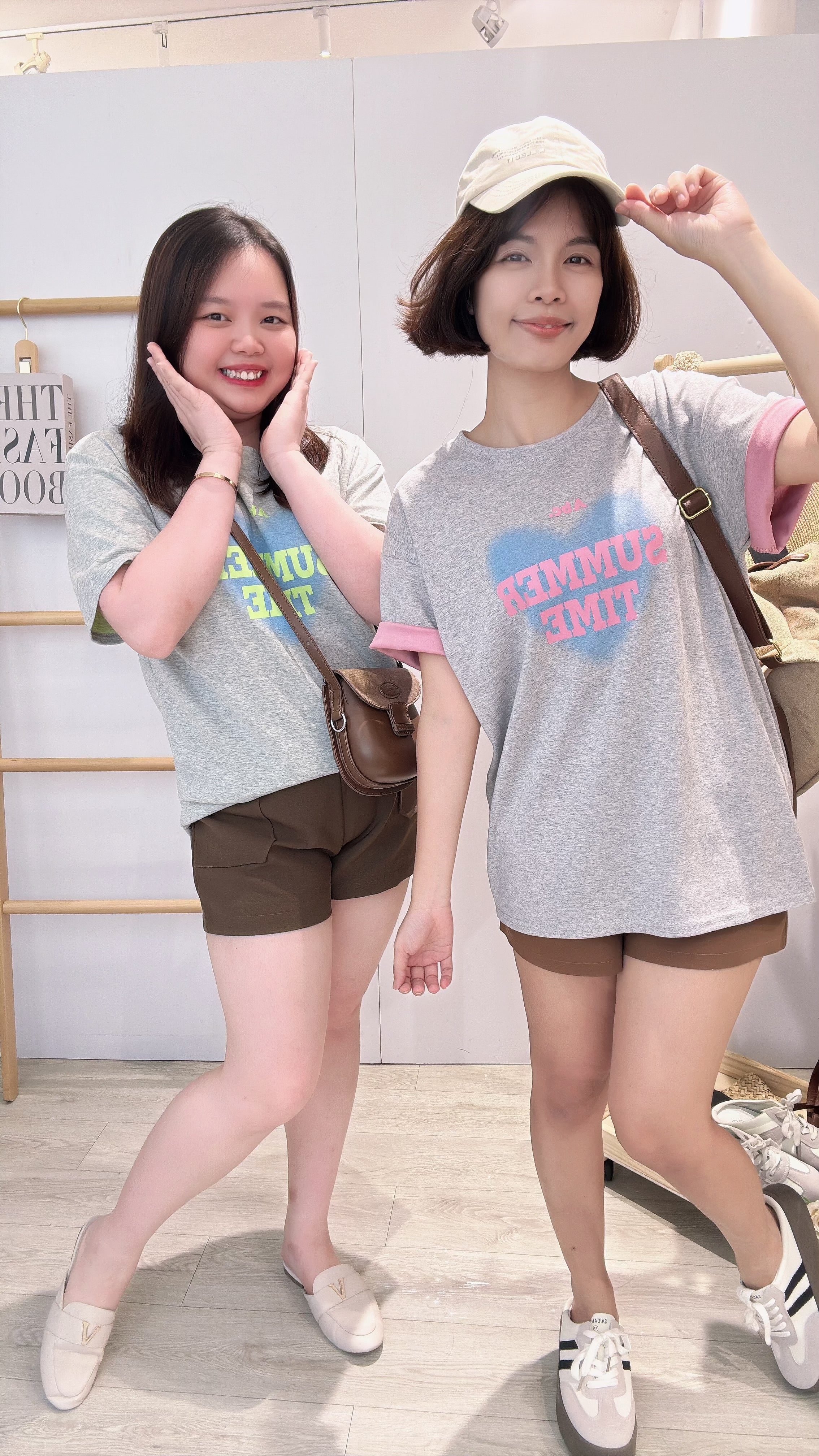 字母图案半长T-shirt