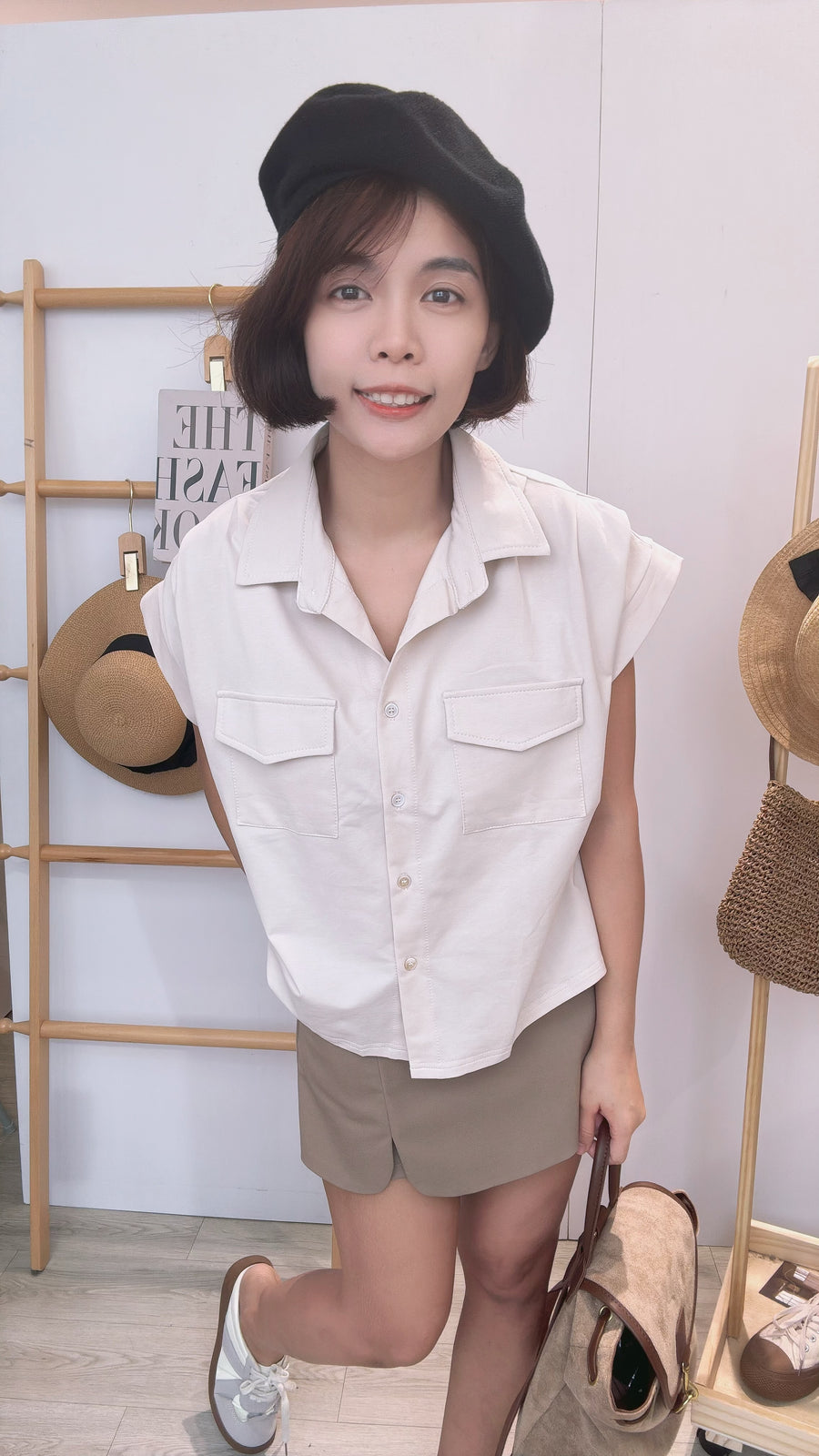 简约棉质短衬衫