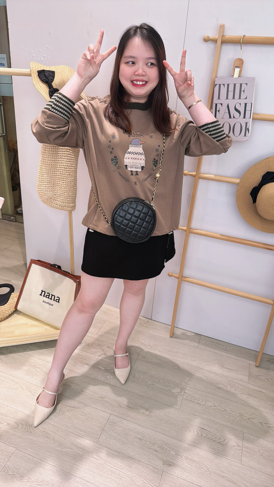 小鸟图案长袖卫衣