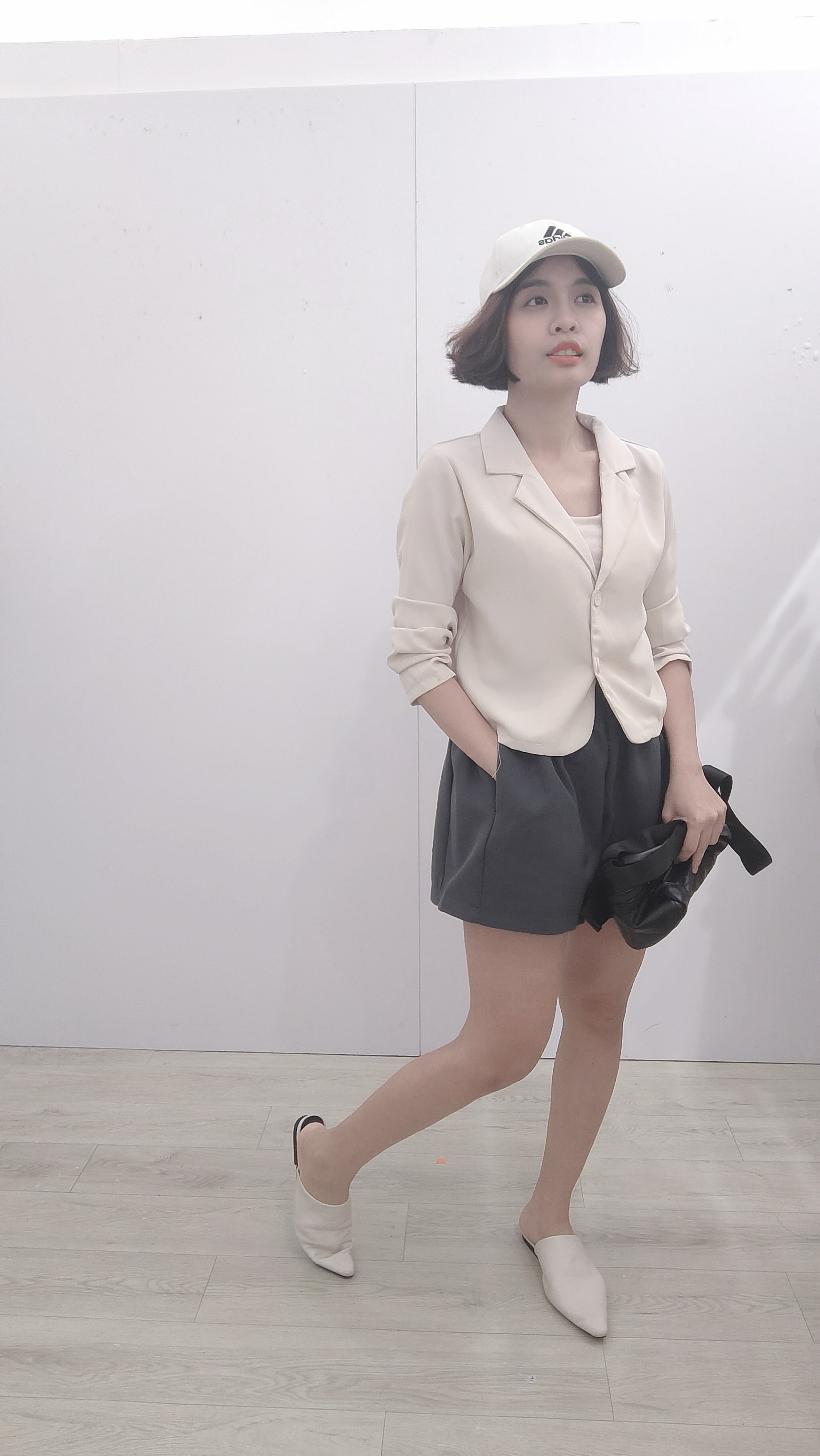 翻领西装短外套