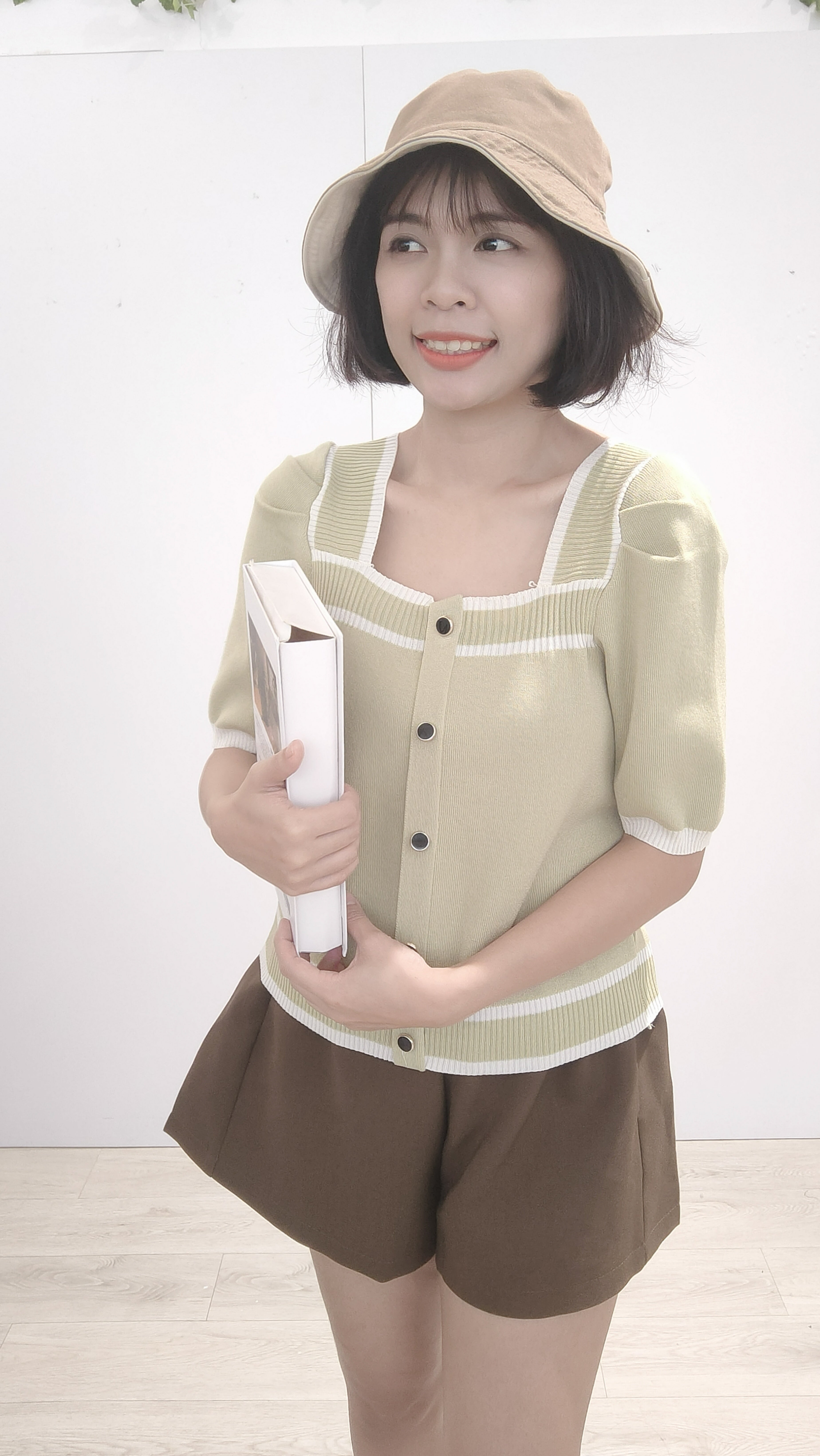 四方领软针织甜美上衣
