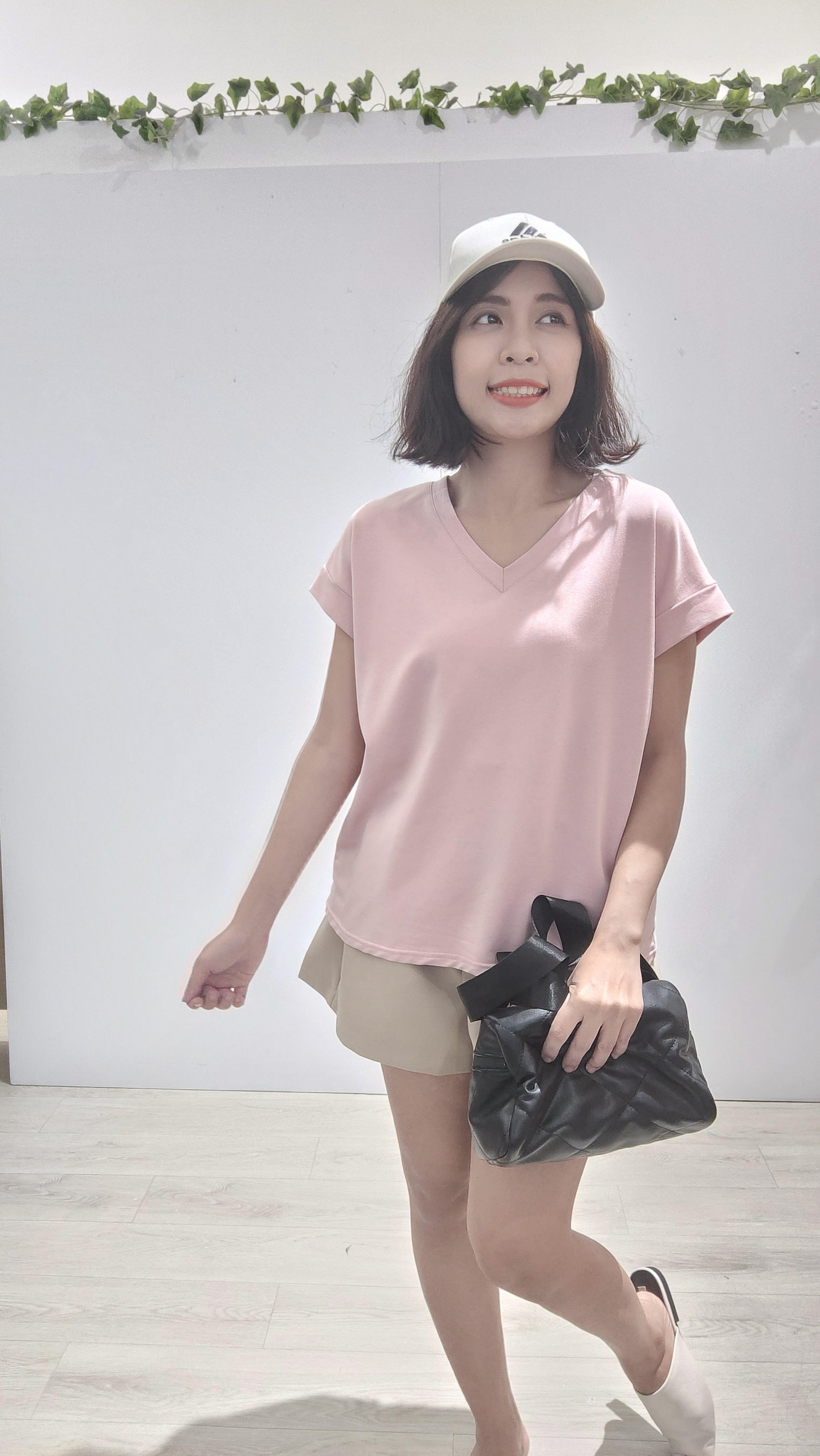 V领简约上衣