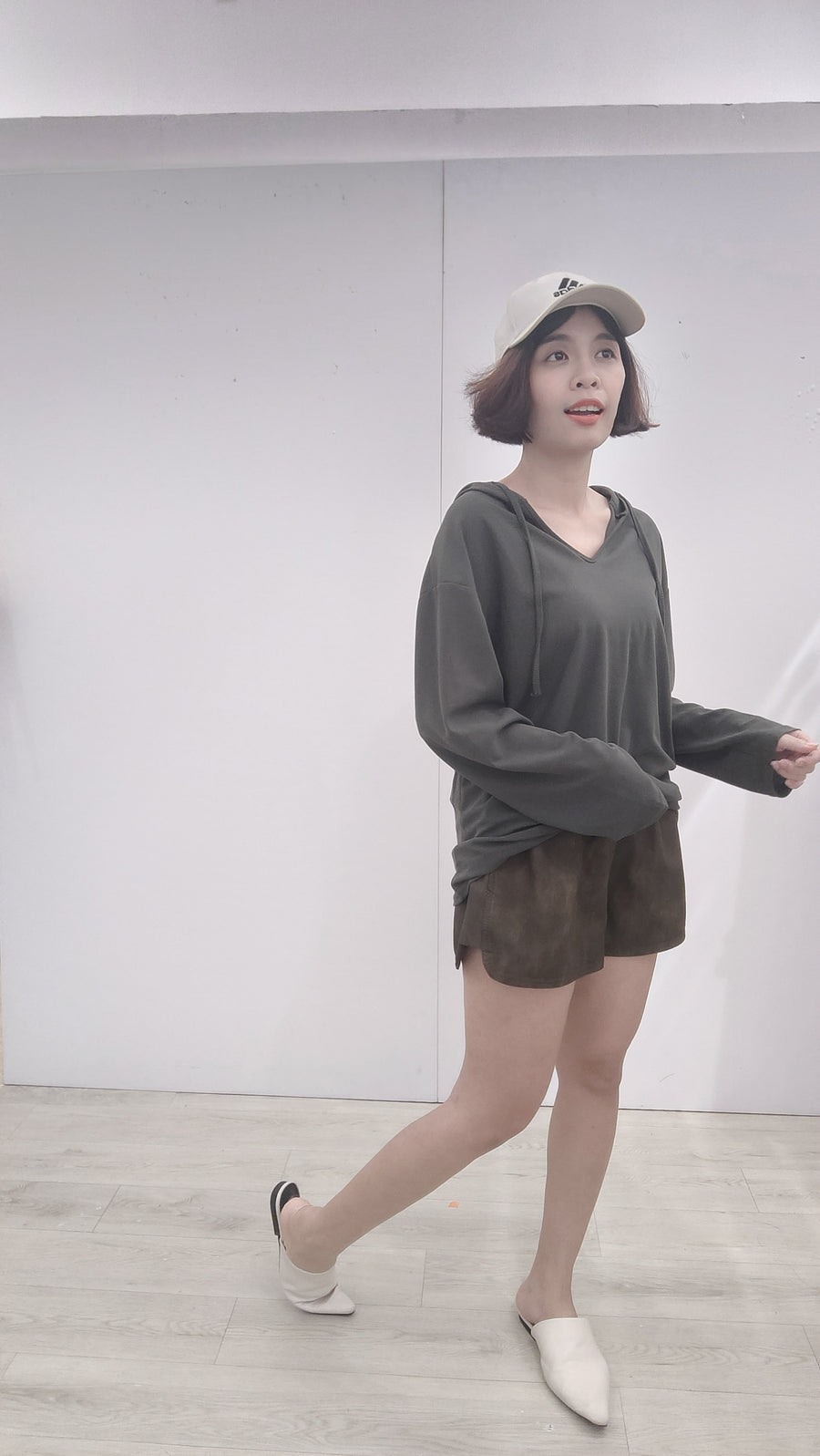 滚珠棉连帽长衣