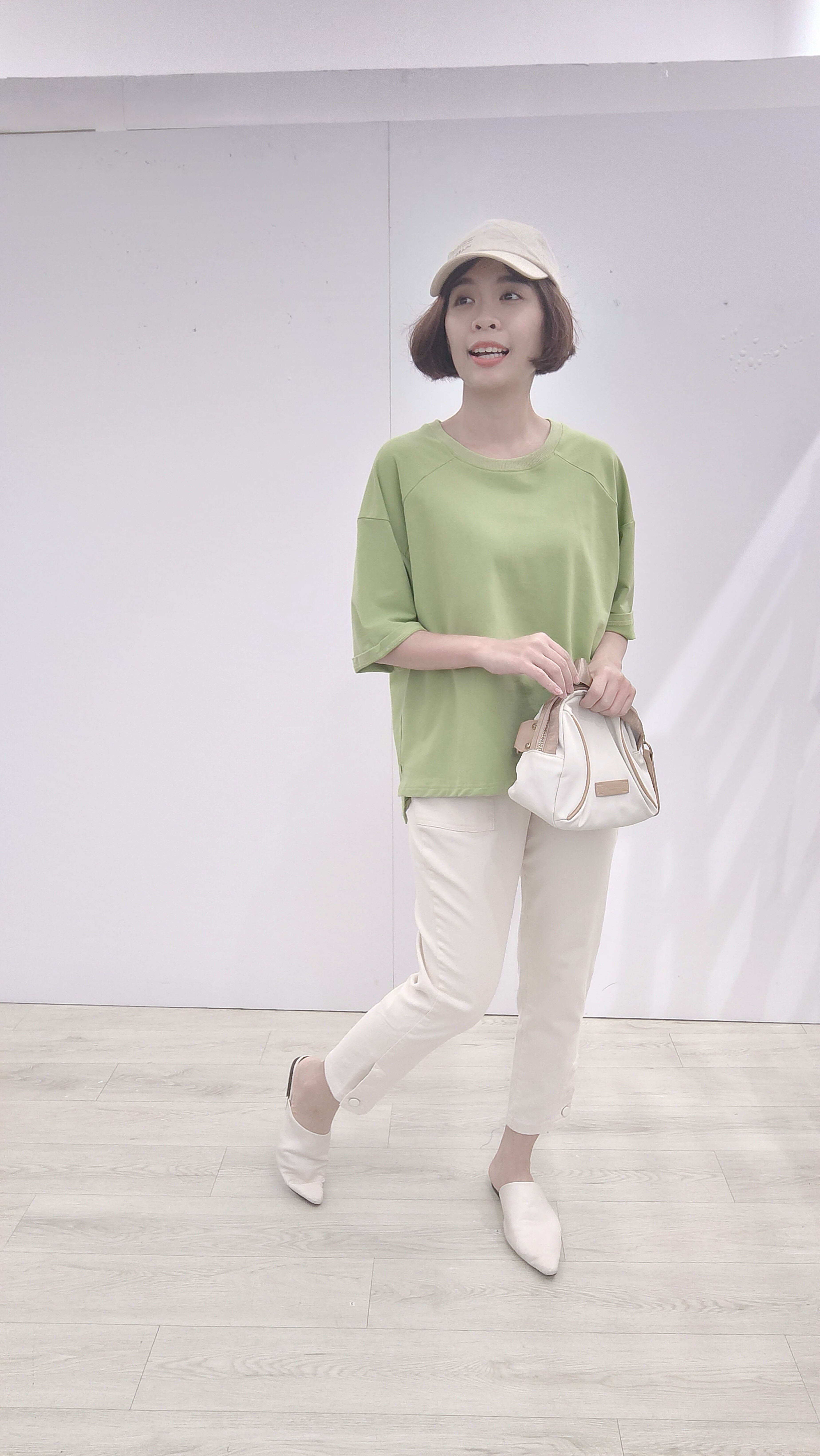 甜美色棉质宽松上衣