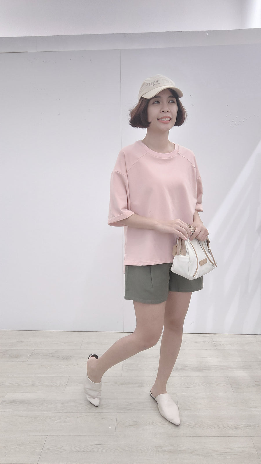 甜美色棉质宽松上衣
