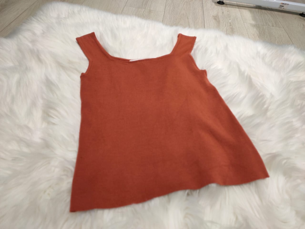 爆款舒服百搭针织四方领背心