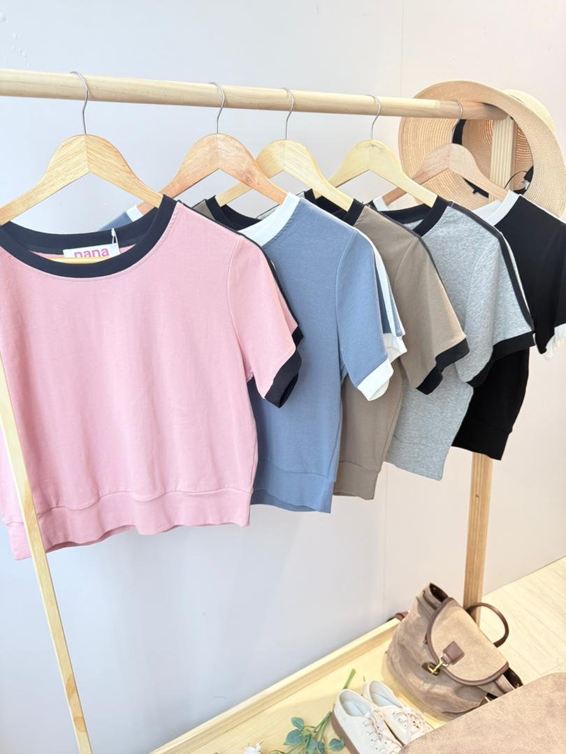并色短版cotton上衣