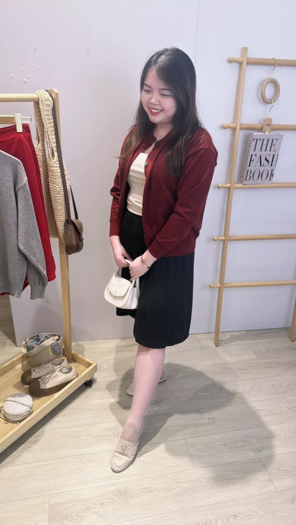 软针织单色外套