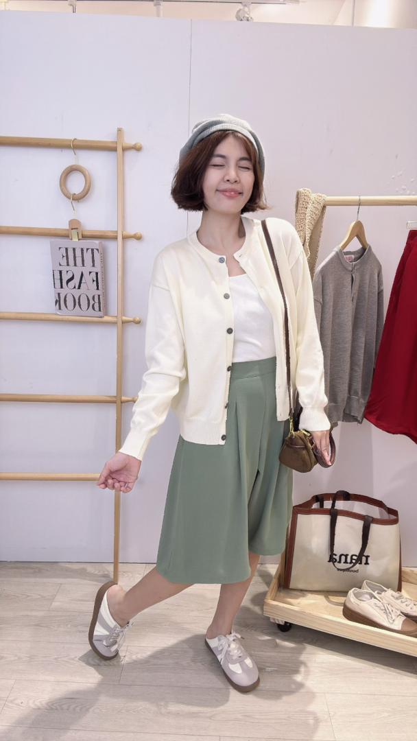 软针织单色外套