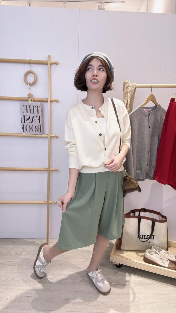 软针织单色外套