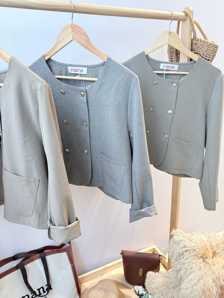 西装短版长袖外套