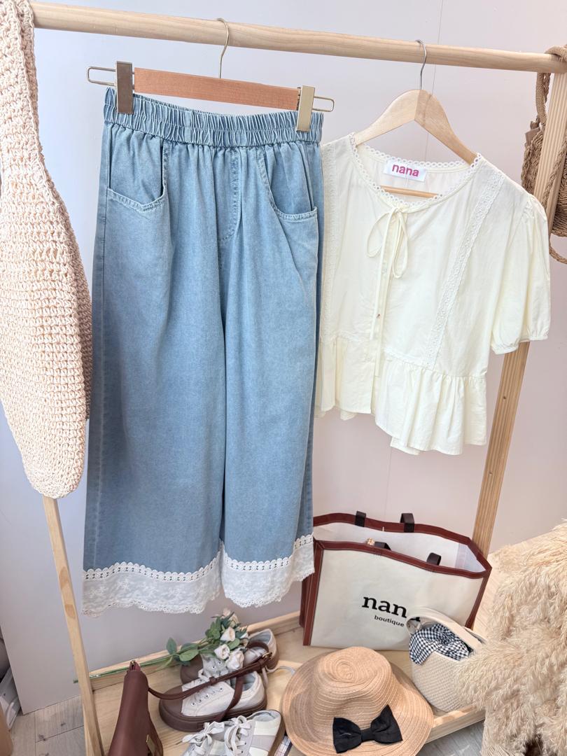 牛仔蕾丝阔脚裤